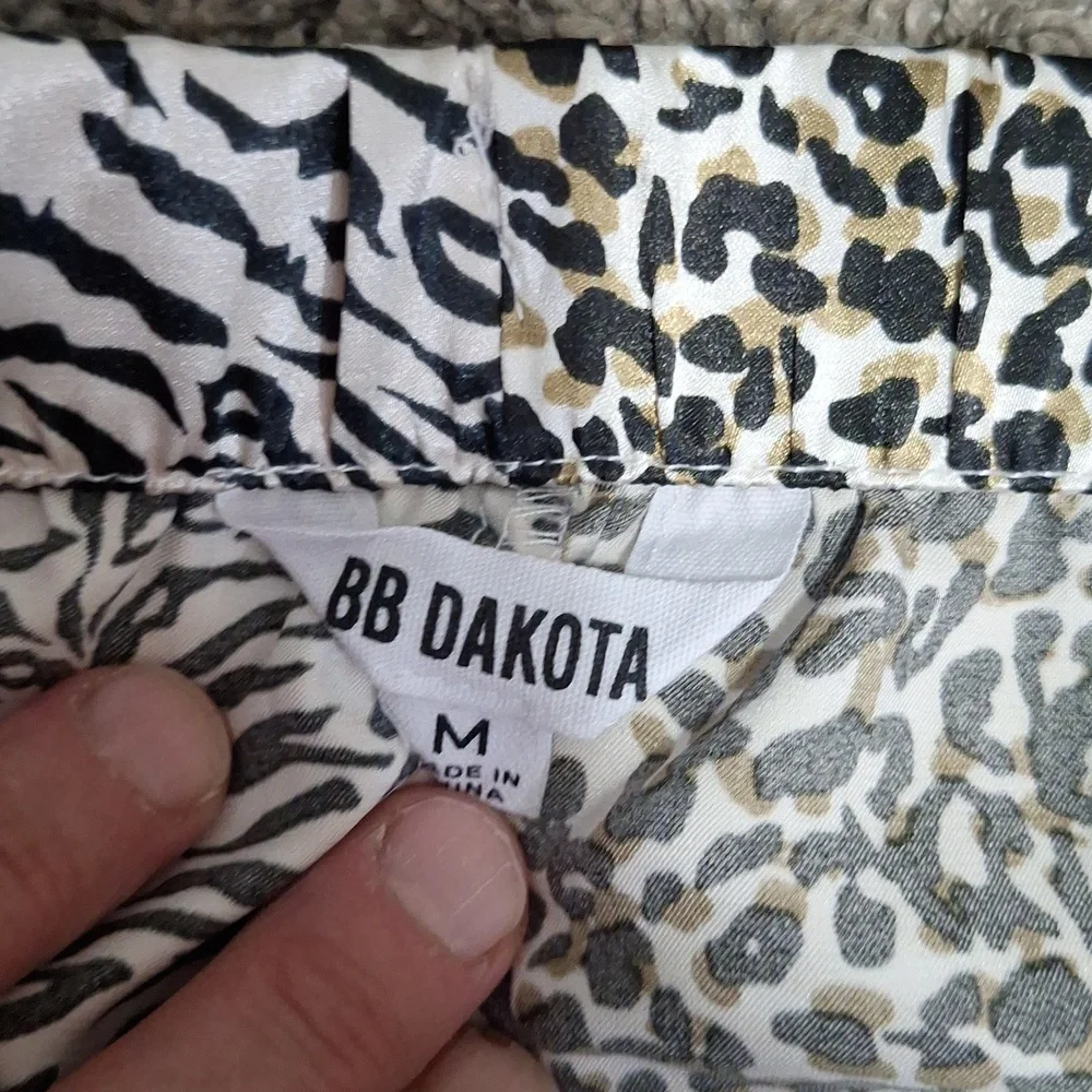 BB Dakota silky shorts pajama set - M - animal print - Picture 4 of 10